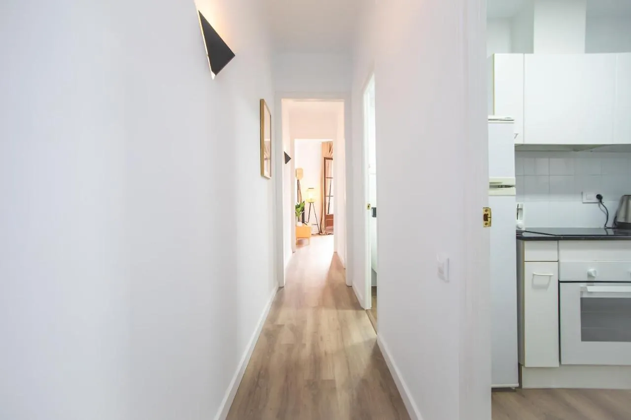 43Apar1010- Super Centric Apartment In Barcelona - Испания